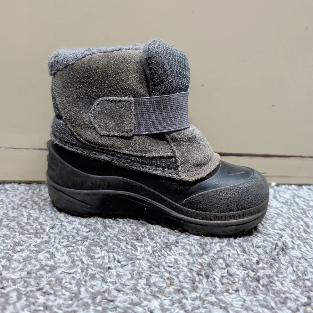 The North Face Alpenglow II Winter Boots Toddler Size 9T Grey Black